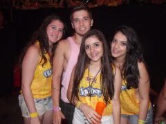 Oktober 10 Anos